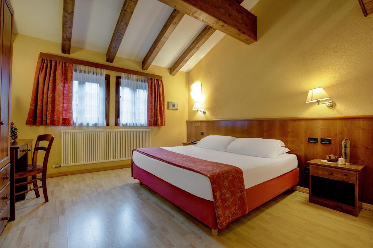 Hotel Ih Mont Blanc 4*
